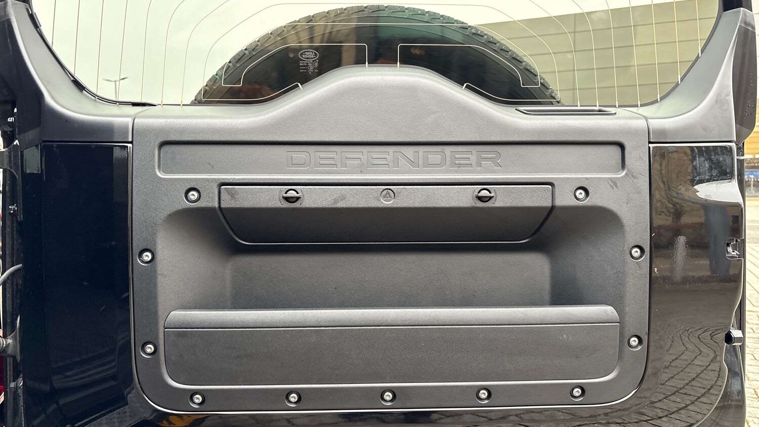 Used Land Rover Defender 2024 for sale - 77389878: Photo 33