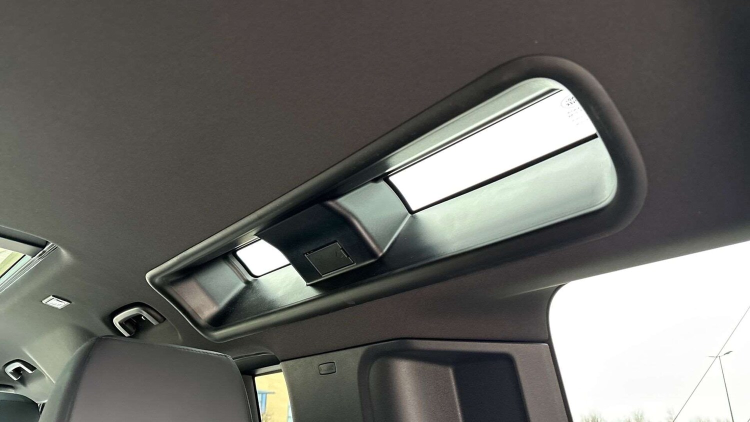 Used Land Rover Defender 2024 for sale - 77389878: Photo 34