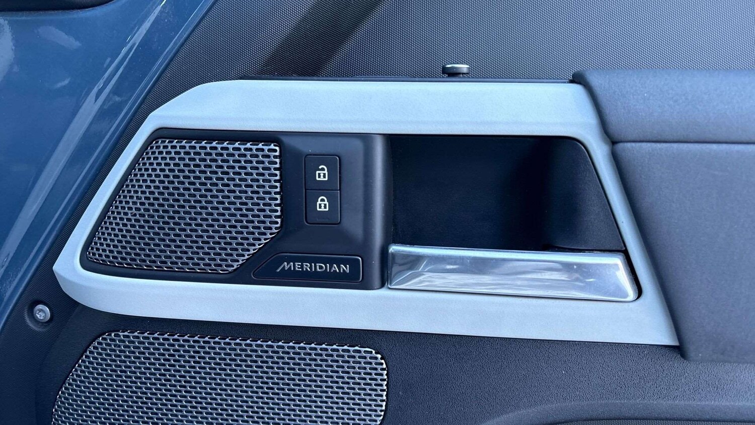 Used Land Rover Defender 110 for sale - 77011036: Photo 24