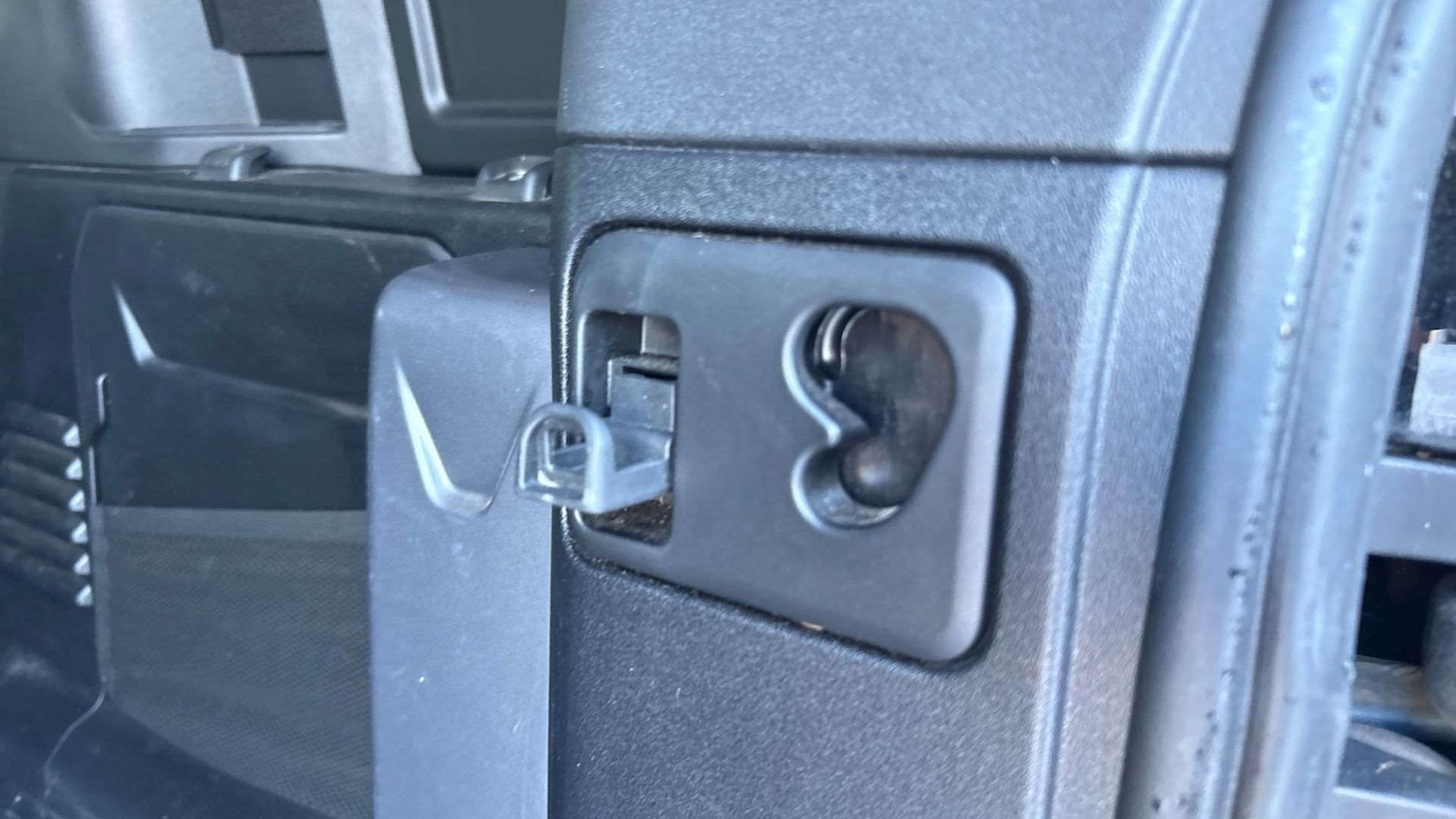 Used Land Rover Defender 110 for sale - 77011036: Photo 27