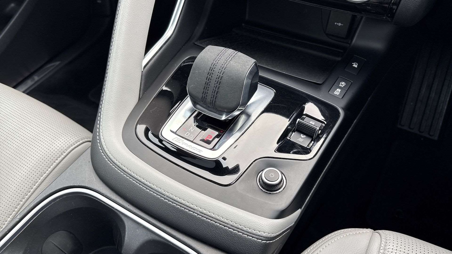 Used Jaguar E-Pace 2021 for sale - 76856928: Photo 13