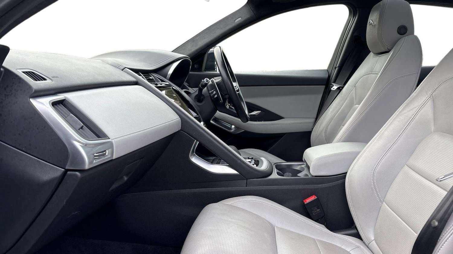 Used Jaguar E-Pace 2021 for sale - 76856928: Photo 3