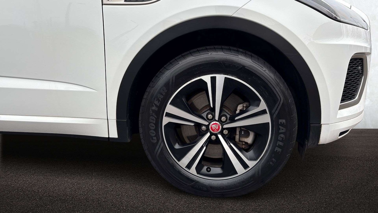 Used Jaguar E-Pace 2021 for sale - 76856928: Photo 8