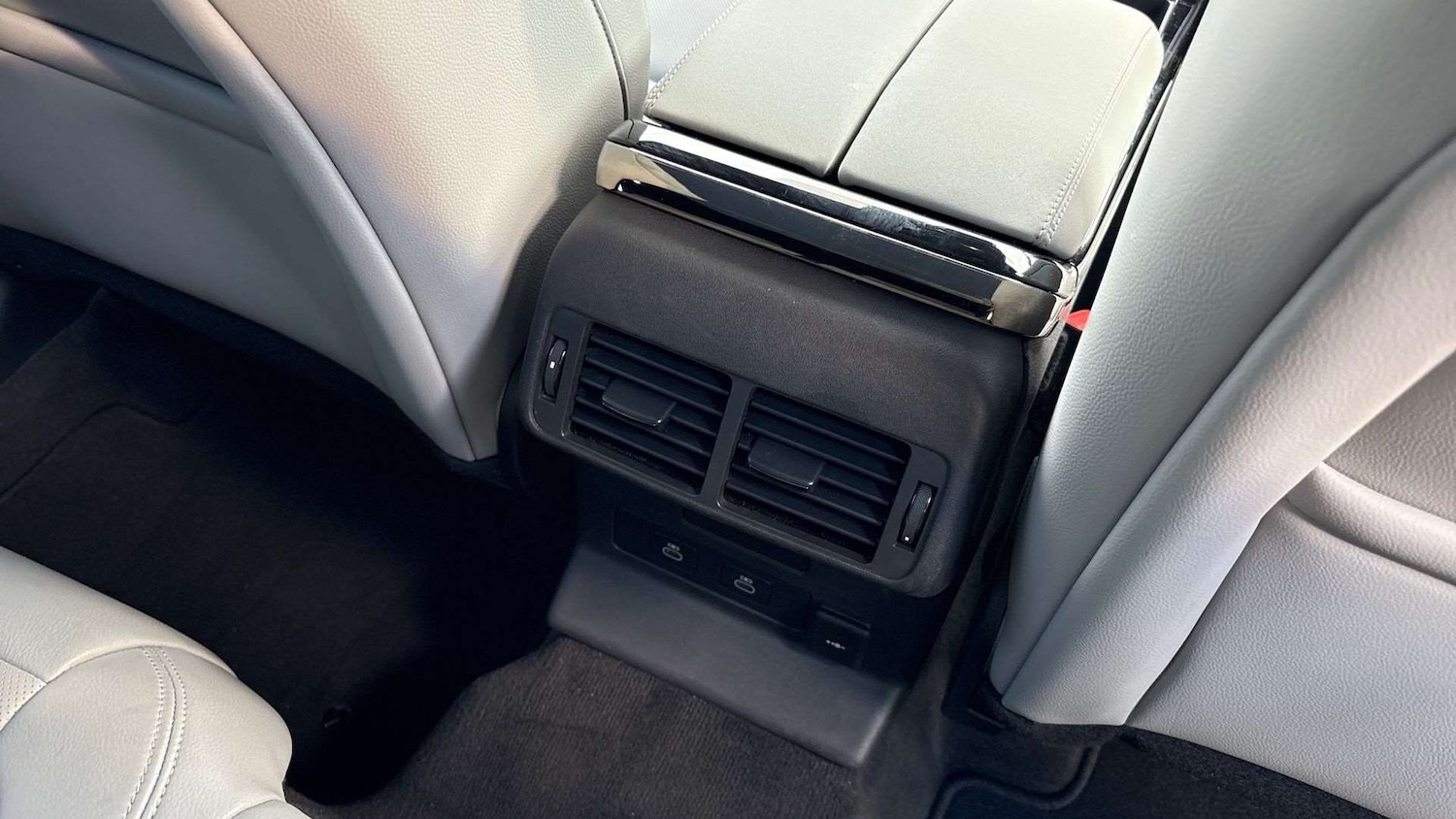 Used Land Rover Range Rover Velar 2023 for sale - 76978779: Photo 18