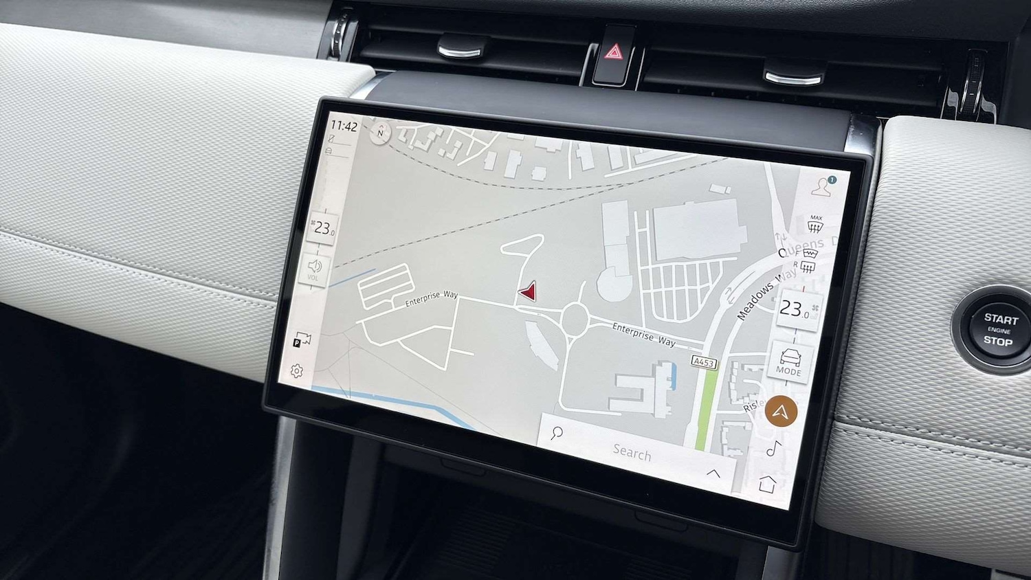 Used Land Rover Discovery Sport 2025 for sale - 76460593: Photo 11