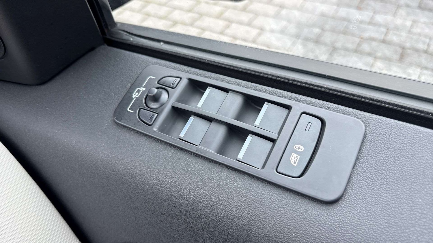 Used Land Rover Discovery Sport 2025 for sale - 76460593: Photo 25