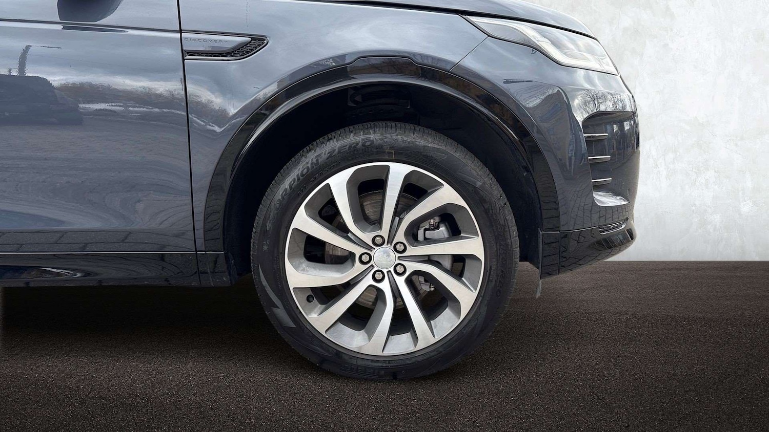 Used Land Rover Discovery Sport 2025 for sale - 76460593: Photo 8