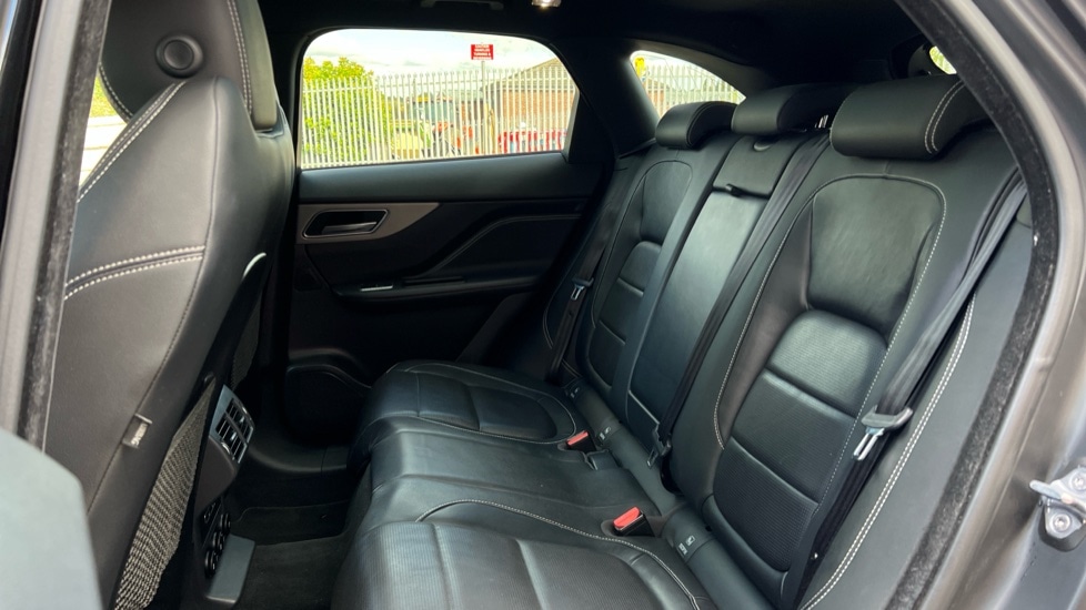 Used Jaguar F-Pace 2018 for sale - 76623514: Photo 14