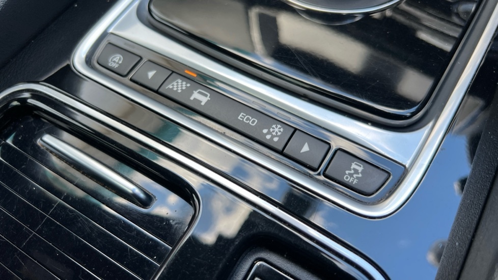 Used Jaguar F-Pace 2018 for sale - 76623514: Photo 45