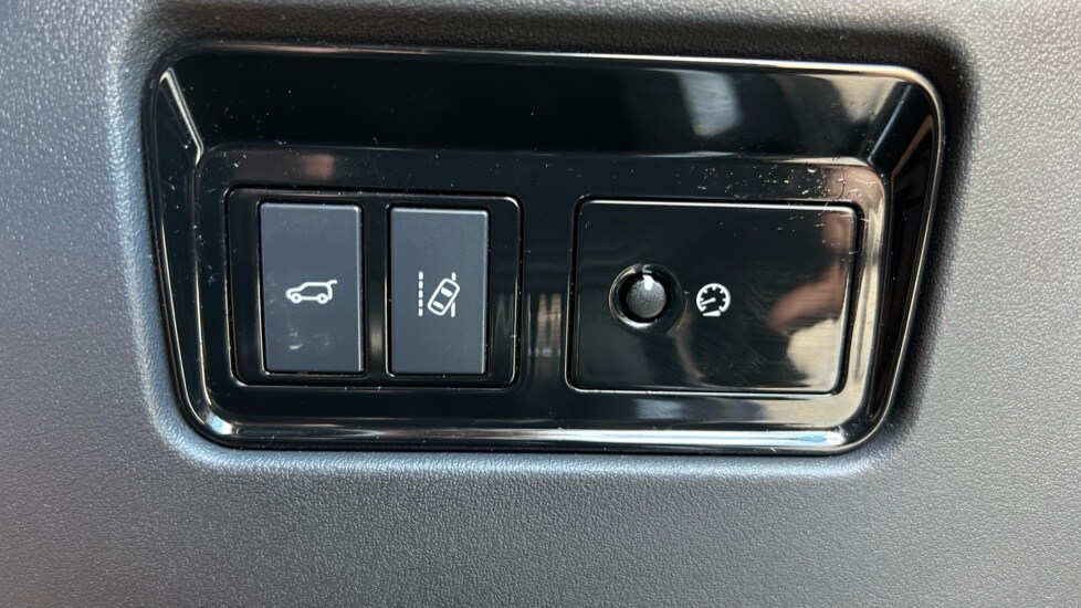 Used Jaguar F-Pace 2018 for sale - 76623514: Photo 51