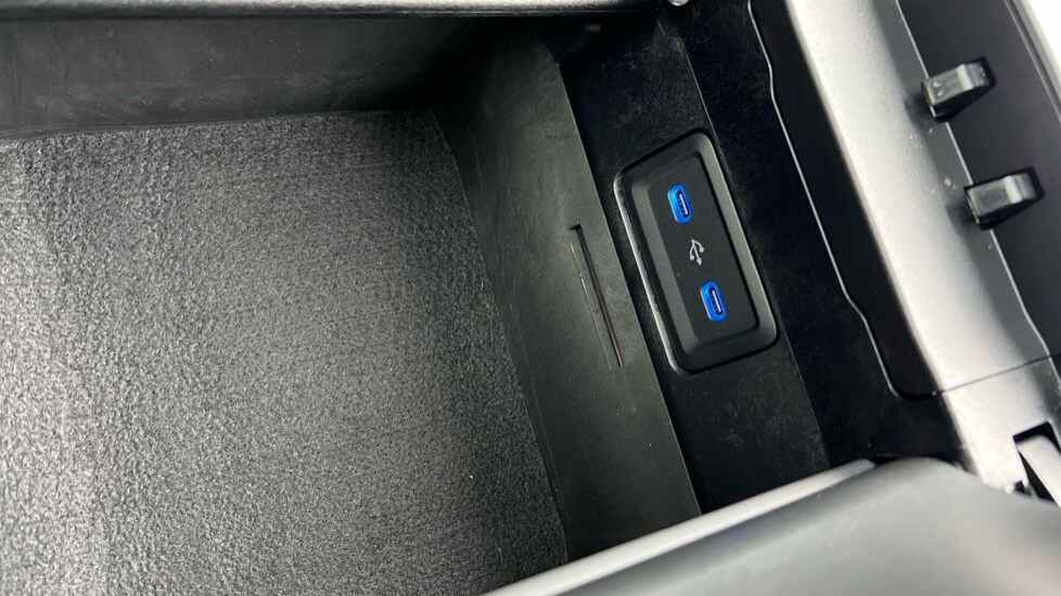 Used Mercedes-Benz C Class 2024 for sale - 76062361: Photo 55