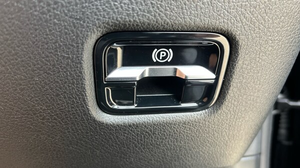 Used Mercedes-Benz C-Class 2024 for sale - 76062361: Photo 62