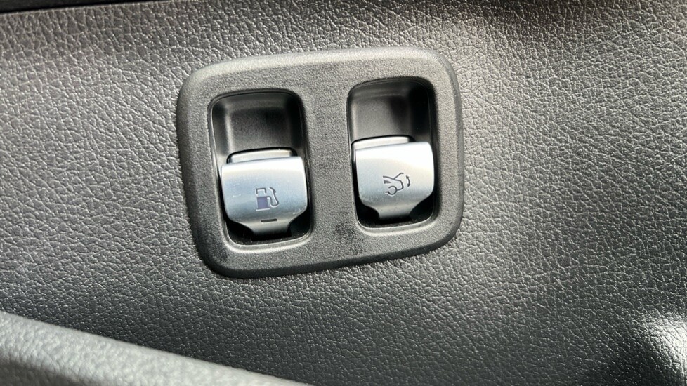 Used Mercedes-Benz C Class 2024 for sale - 76062361: Photo 65