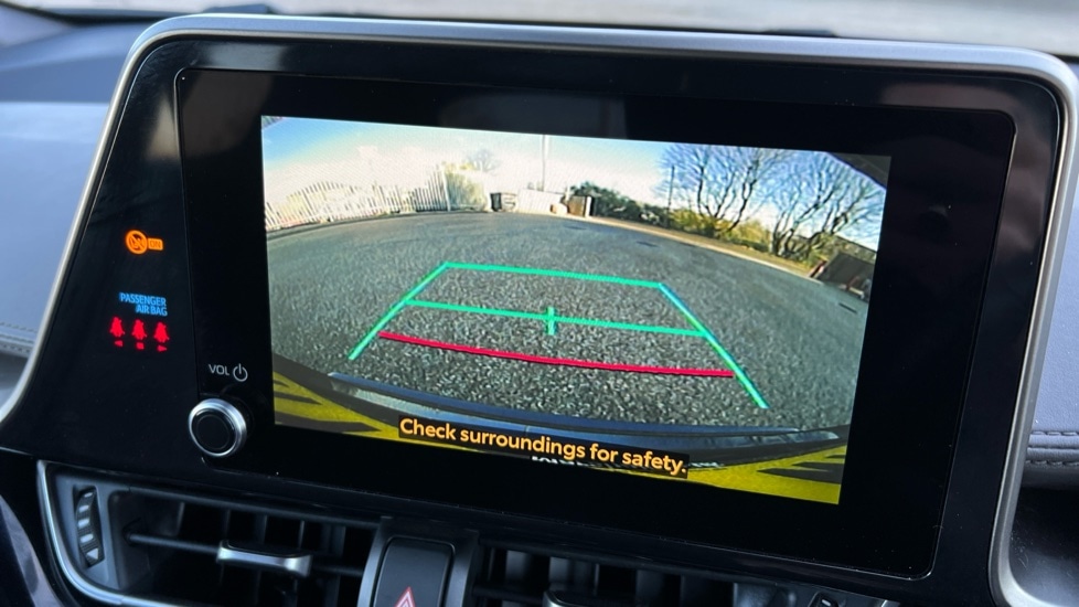 Used Toyota C-HR 2023 for sale - 76623610: Photo 26