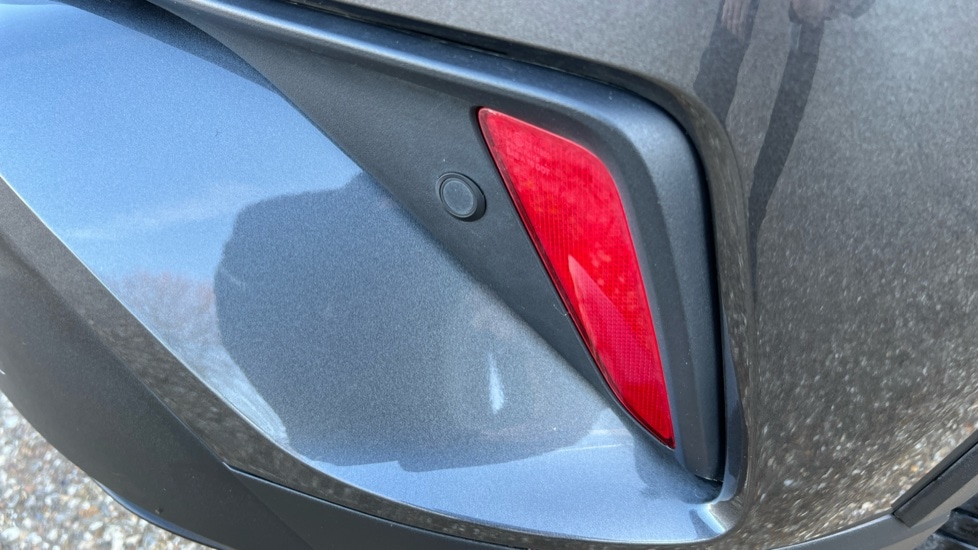 Used Toyota C-HR 2023 for sale - 76623610: Photo 37