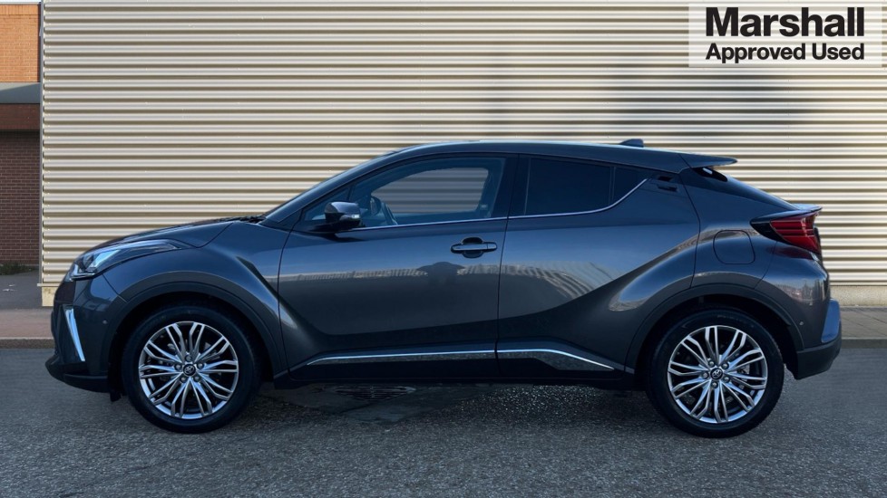 Used Toyota C-HR 2023 for sale - 76623610: Photo 6