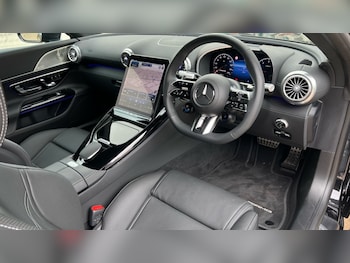 Used Mercedes-Benz SL 2025 for sale - 75735380: Photo