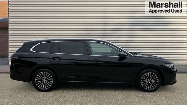 Used Volkswagen Passat 2025 for sale - 75495630: Photo 2