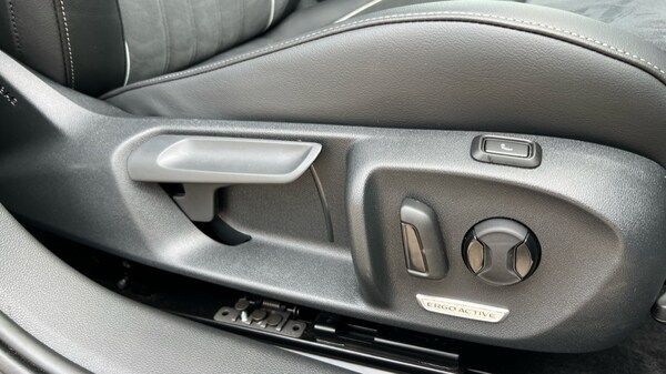 Used Volkswagen Passat 2025 for sale - 75495630: Photo 32