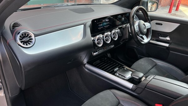 Used Mercedes-Benz EQA 2021 for sale - 75590979: Photo 11
