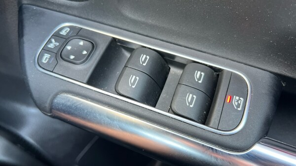 Used Mercedes-Benz EQA 2021 for sale - 75590979: Photo 56