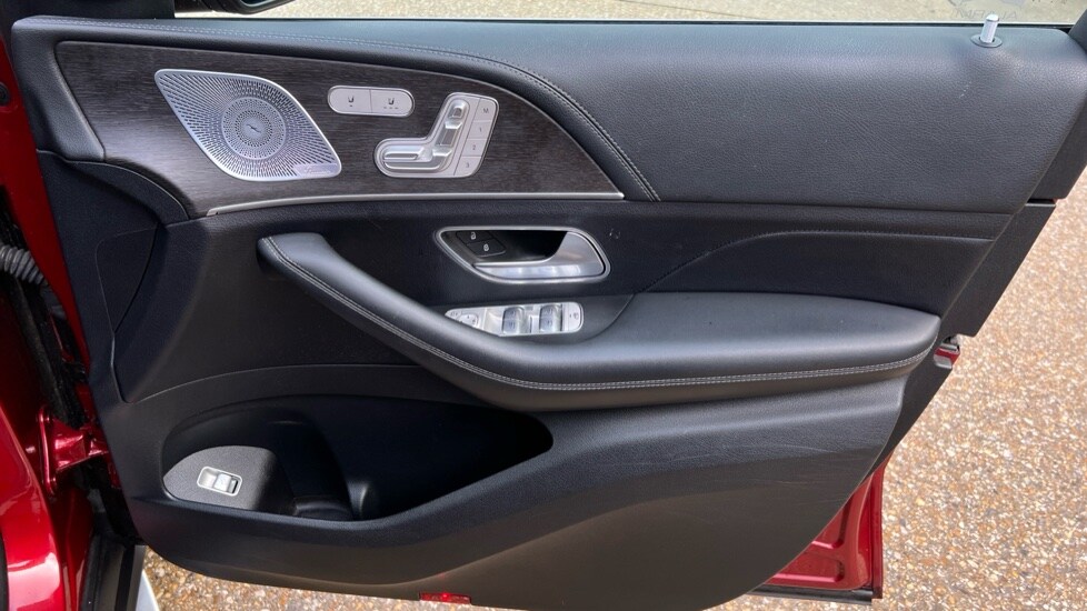 Used Mercedes-Benz GLE 2020 for sale - 76552332: Photo 37