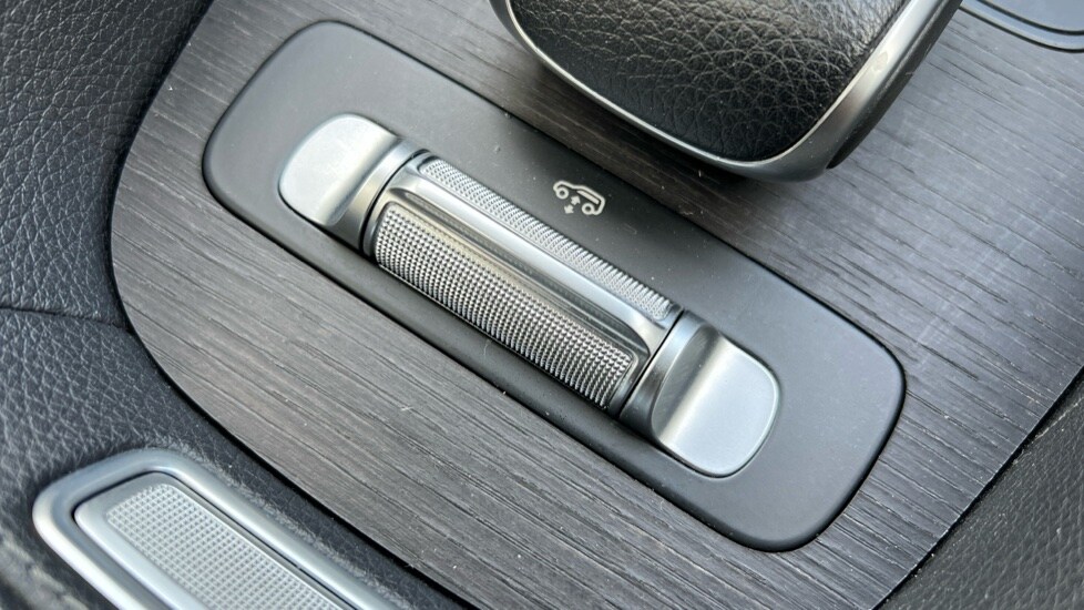 Used Mercedes-Benz GLE 2020 for sale - 76552332: Photo 57