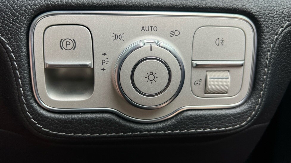 Used Mercedes-Benz GLE 2020 for sale - 76552332: Photo 65