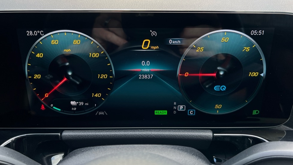 Used Mercedes-Benz EQA 2021 for sale - 76494085: Photo 16