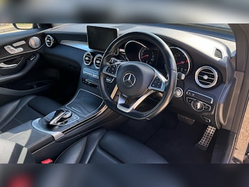 Used Mercedes-Benz GLC 2018 for sale - 75404472: Photo