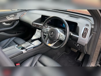 Used Mercedes-Benz EQC 2020 for sale - 76338701: Photo