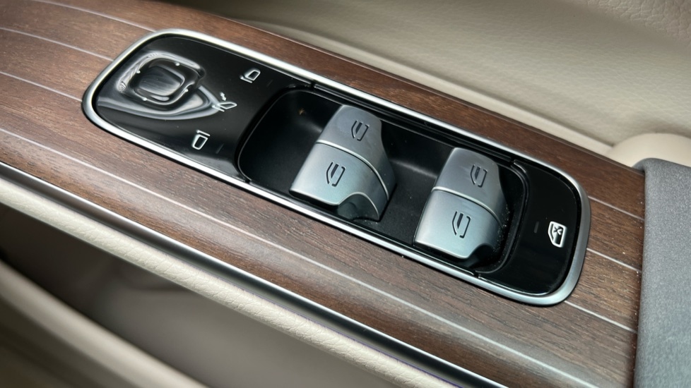 Used Mercedes-Benz EQS 2024 for sale - 76901289: Photo 60