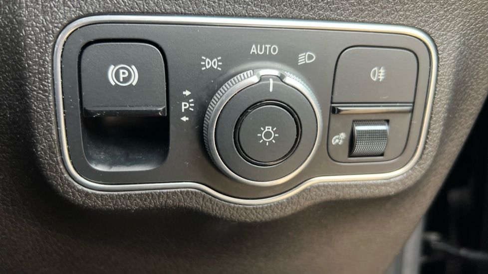 Used Mercedes-Benz EQB 2022 for sale - 76442144: Photo 60