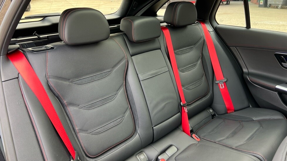 Used Mercedes-Benz C Class 2024 for sale - 76140265: Photo 15