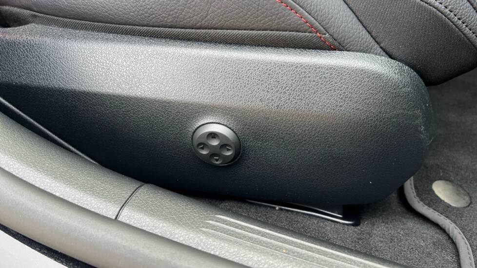 Used Mercedes-Benz C Class 2024 for sale - 76140265: Photo 39