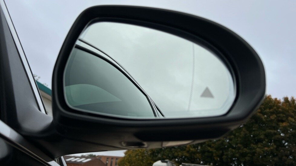 Used Mercedes-Benz C Class 2024 for sale - 76140265: Photo 65