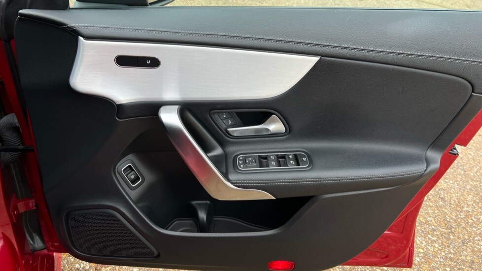 Used Mercedes-Benz CLA 2022 for sale - 76350950: Photo 34