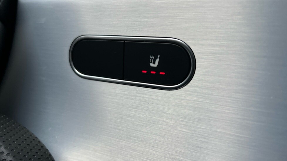 Used Mercedes-Benz CLA 2022 for sale - 76350950: Photo 43