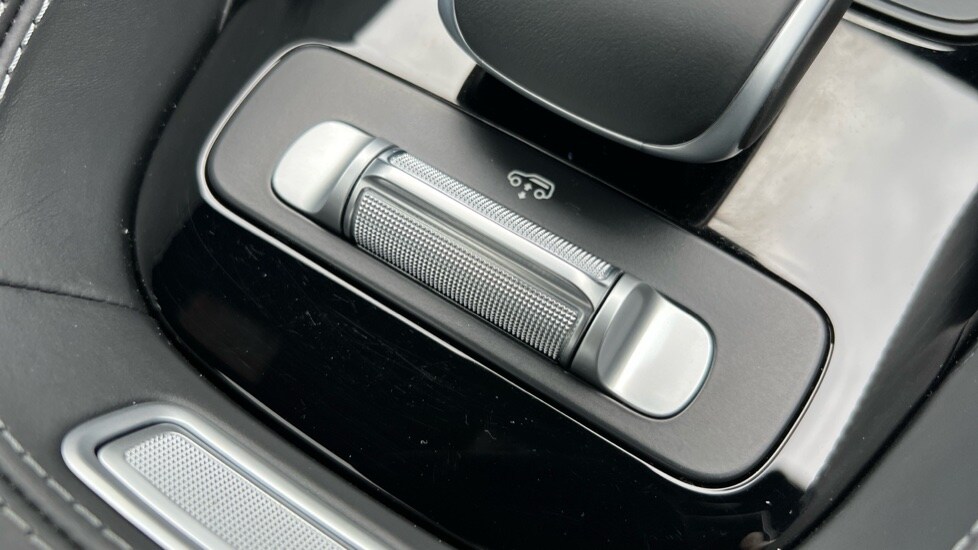 Used Mercedes-Benz GLE 2024 for sale - 76826648: Photo 64