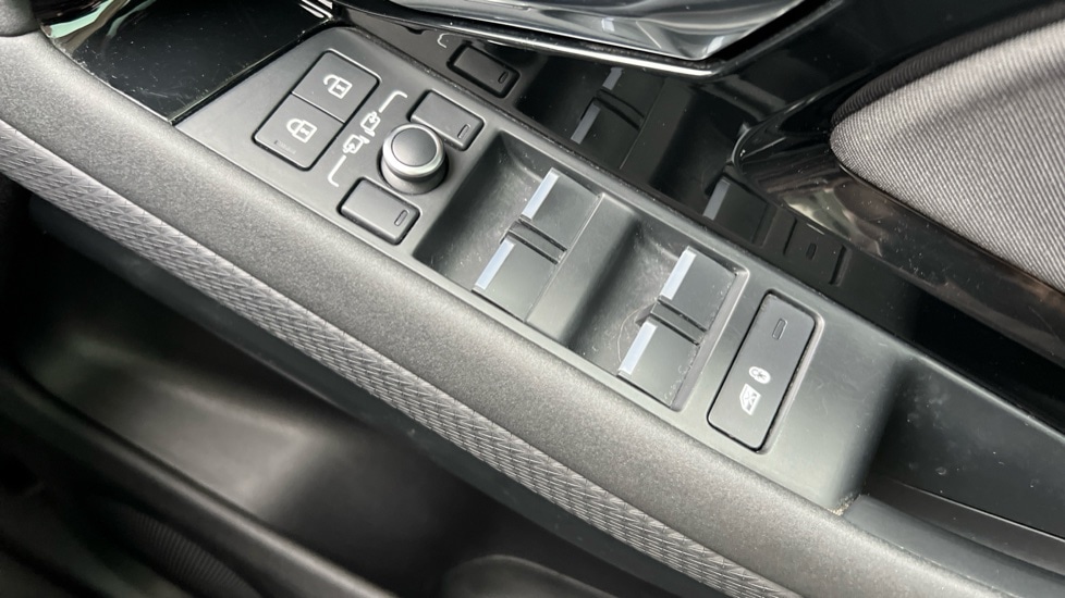 Used Land Rover Range Rover Evoque 2021 for sale - 76523481: Photo 43