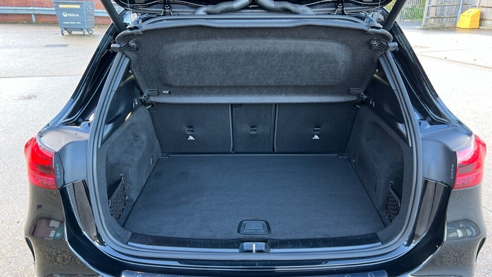 Used Mercedes-Benz GLA 2024 for sale - 76954331: Photo 17