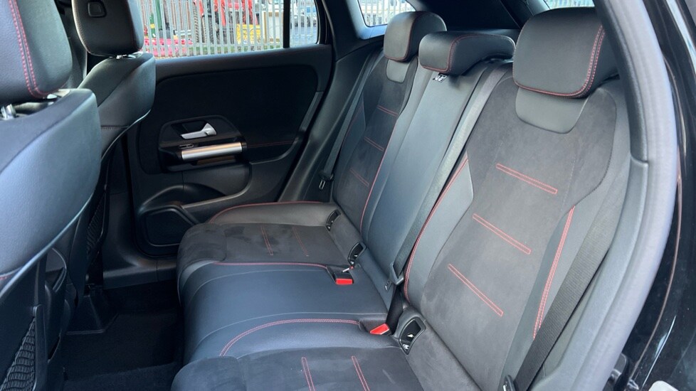 Used Mercedes-Benz GLA 2024 for sale - 76954331: Photo 24