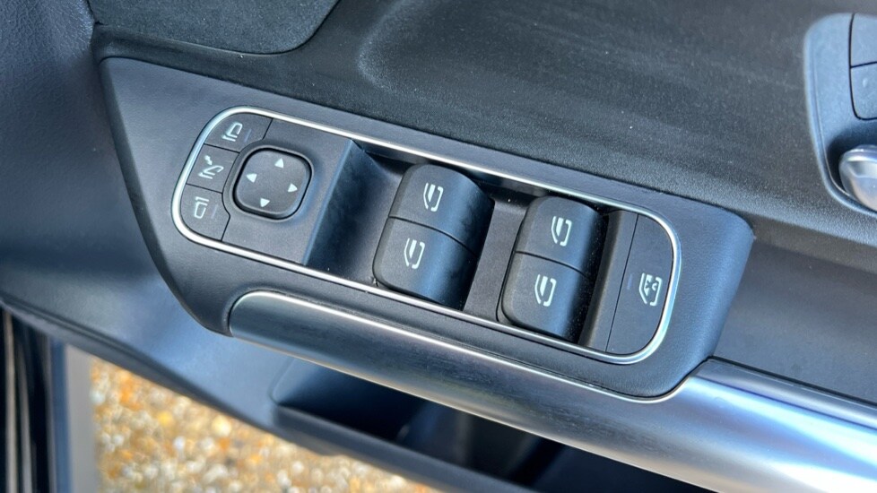 Used Mercedes-Benz GLA 2024 for sale - 76954331: Photo 42