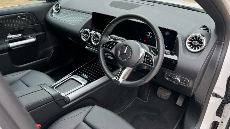 Used Mercedes-Benz EQA 2024 for sale - 76609687: Photo 3