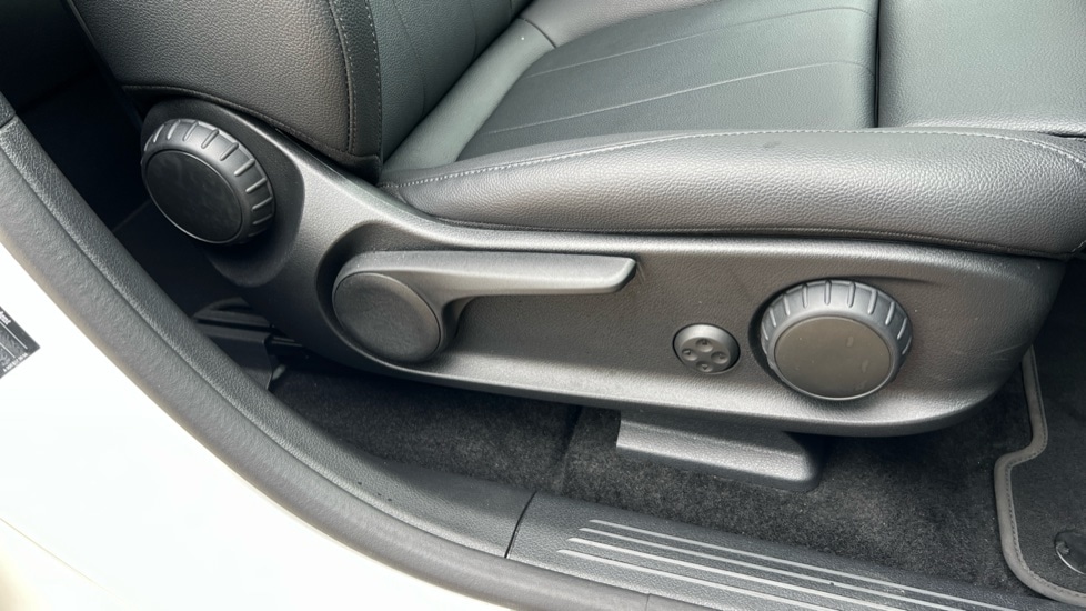 Used Mercedes-Benz EQA 2024 for sale - 76609687: Photo 39