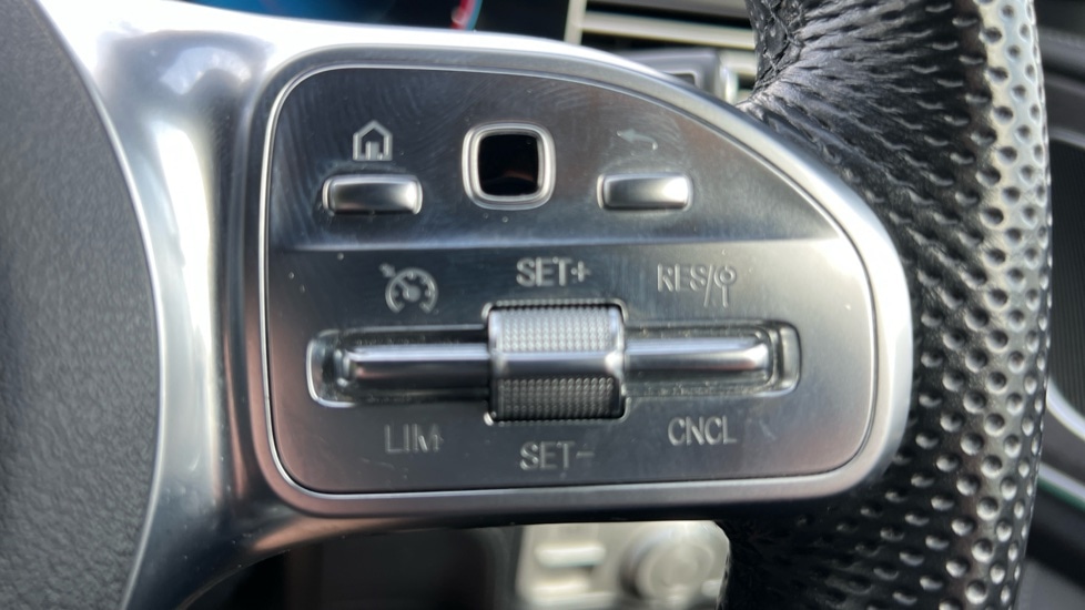 Used Mercedes-Benz GLE 2023 for sale - 75796866: Photo 29