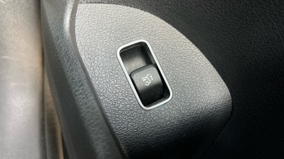 Used Mercedes-Benz GLE 2023 for sale - 75796866: Photo 58