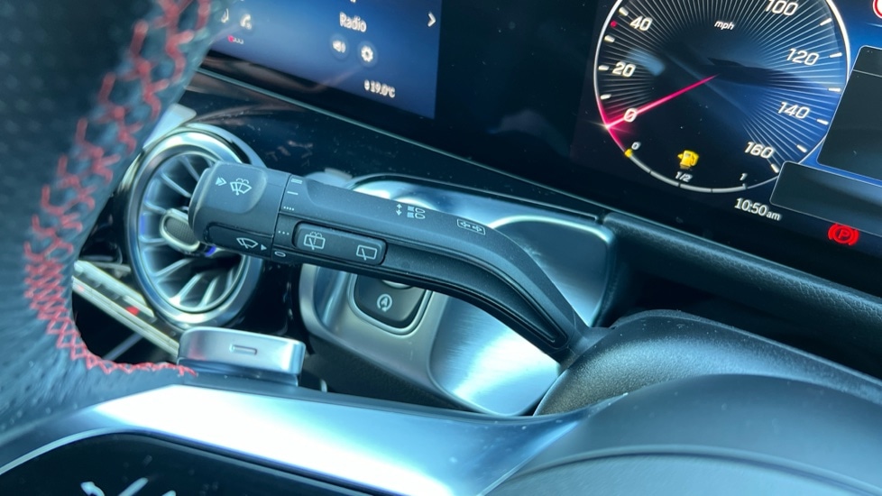 Used Mercedes-Benz GLB 2024 for sale - 76452094: Photo 32