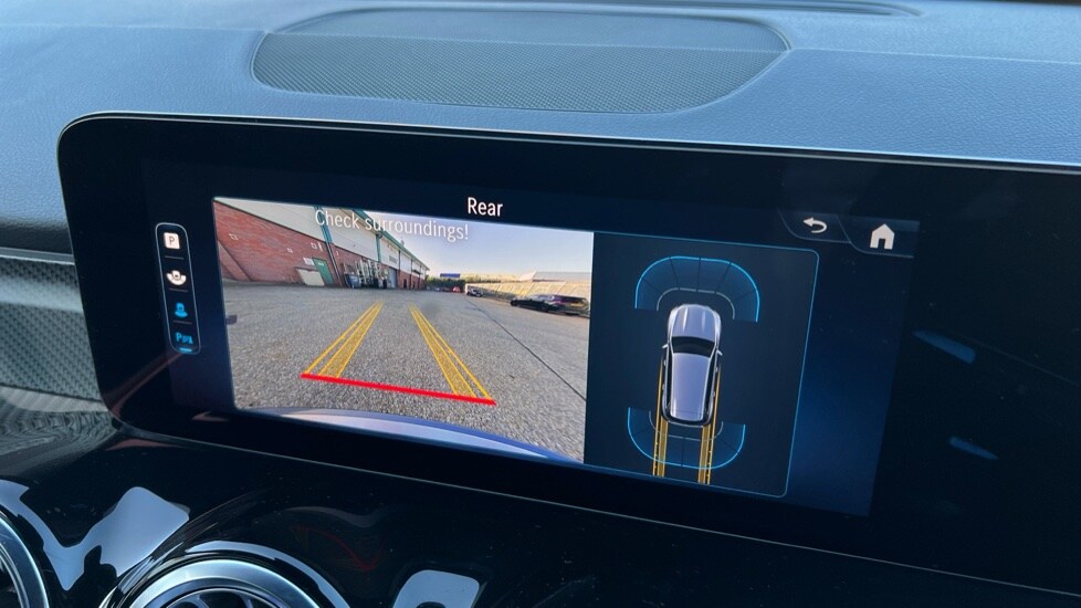 Used Mercedes-Benz GLB 2024 for sale - 76452094: Photo 35