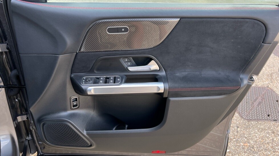 Used Mercedes-Benz GLB 2025 for sale - 76229485: Photo 37